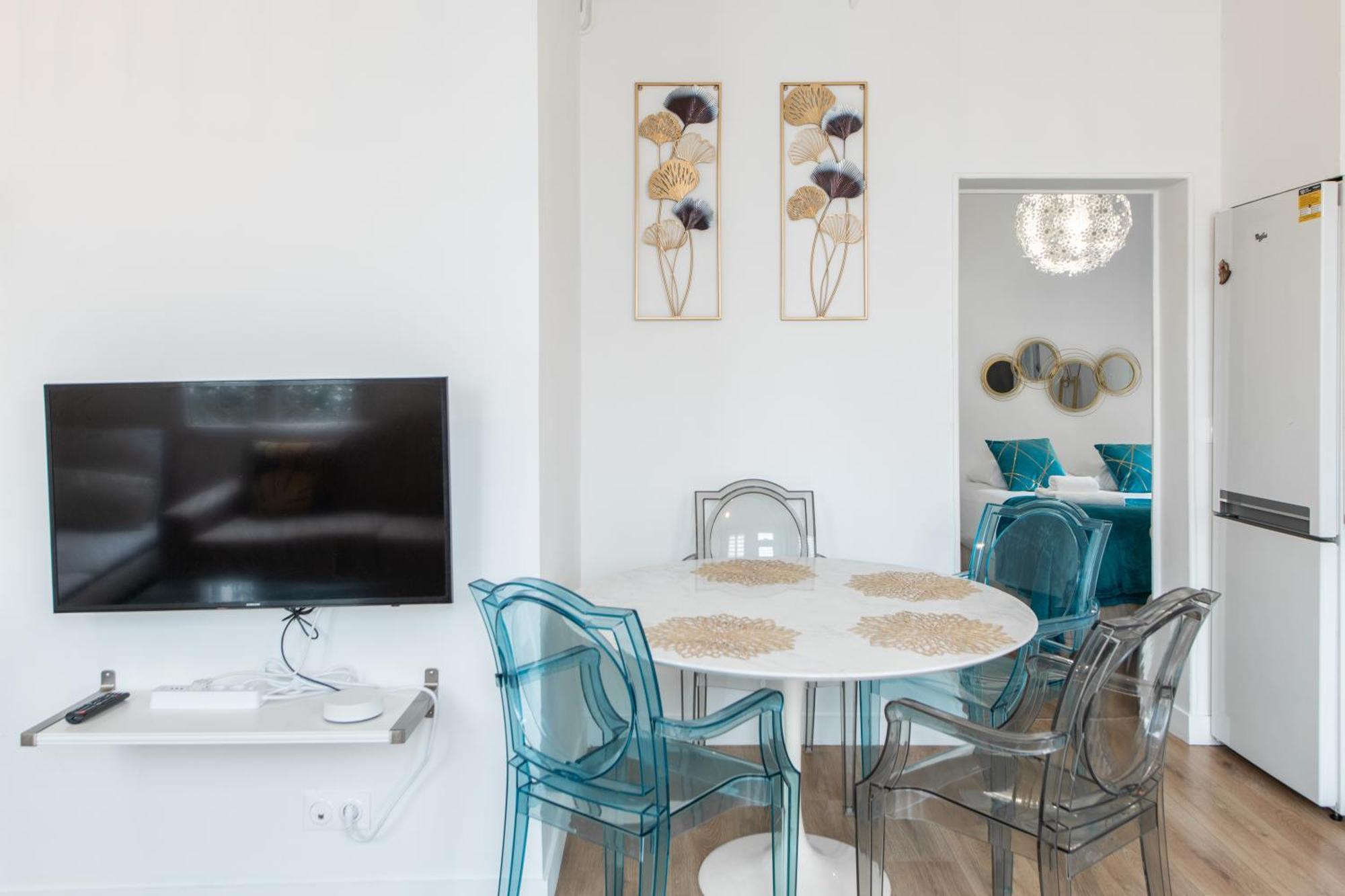 Spacious And Bright 2-Bedroom Large Apartment Very Close To Paris - Near Metro Μπουλόν-Μπιγιανκούρ Εξωτερικό φωτογραφία