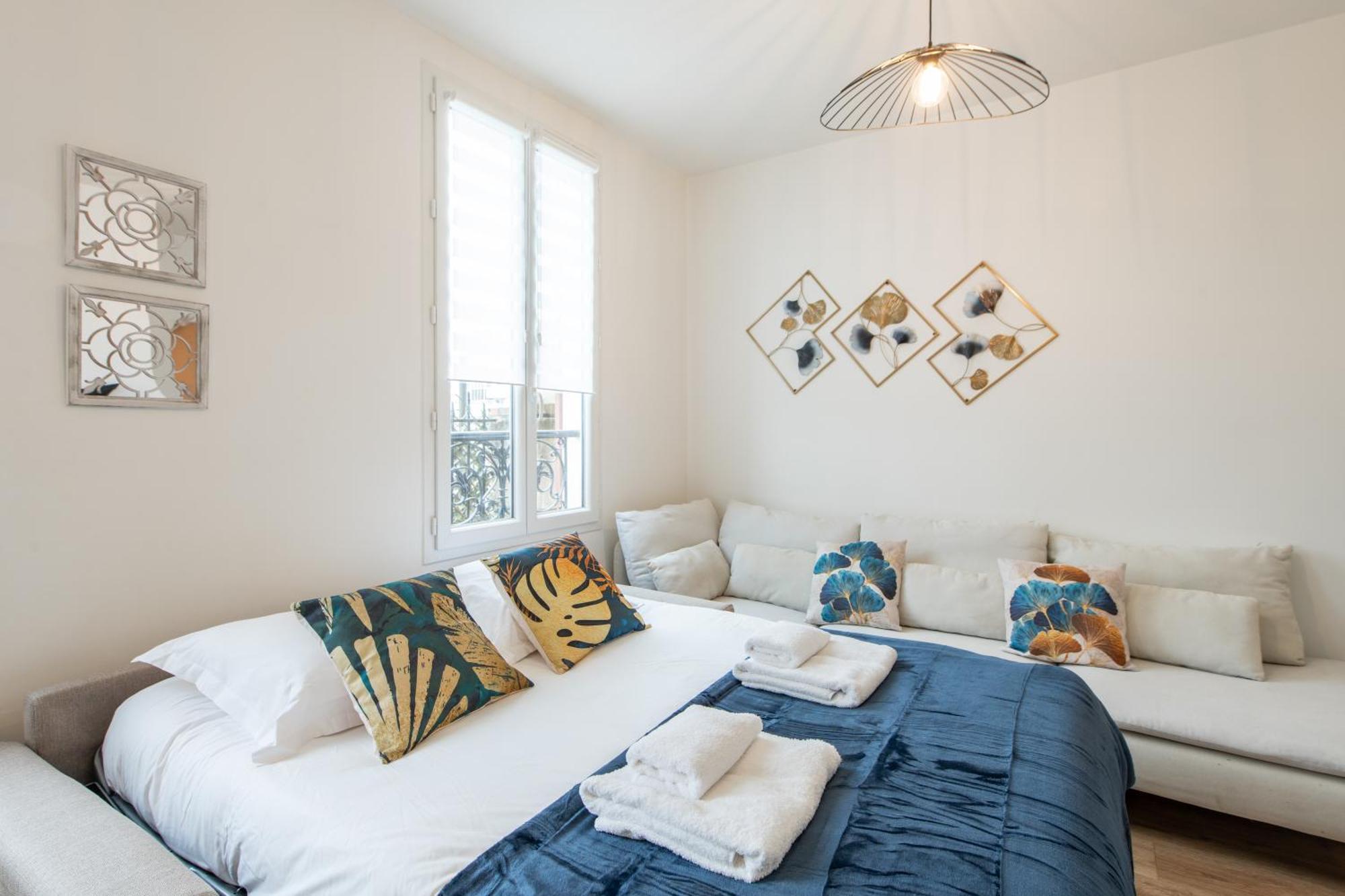 Spacious And Bright 2-Bedroom Large Apartment Very Close To Paris - Near Metro Μπουλόν-Μπιγιανκούρ Εξωτερικό φωτογραφία