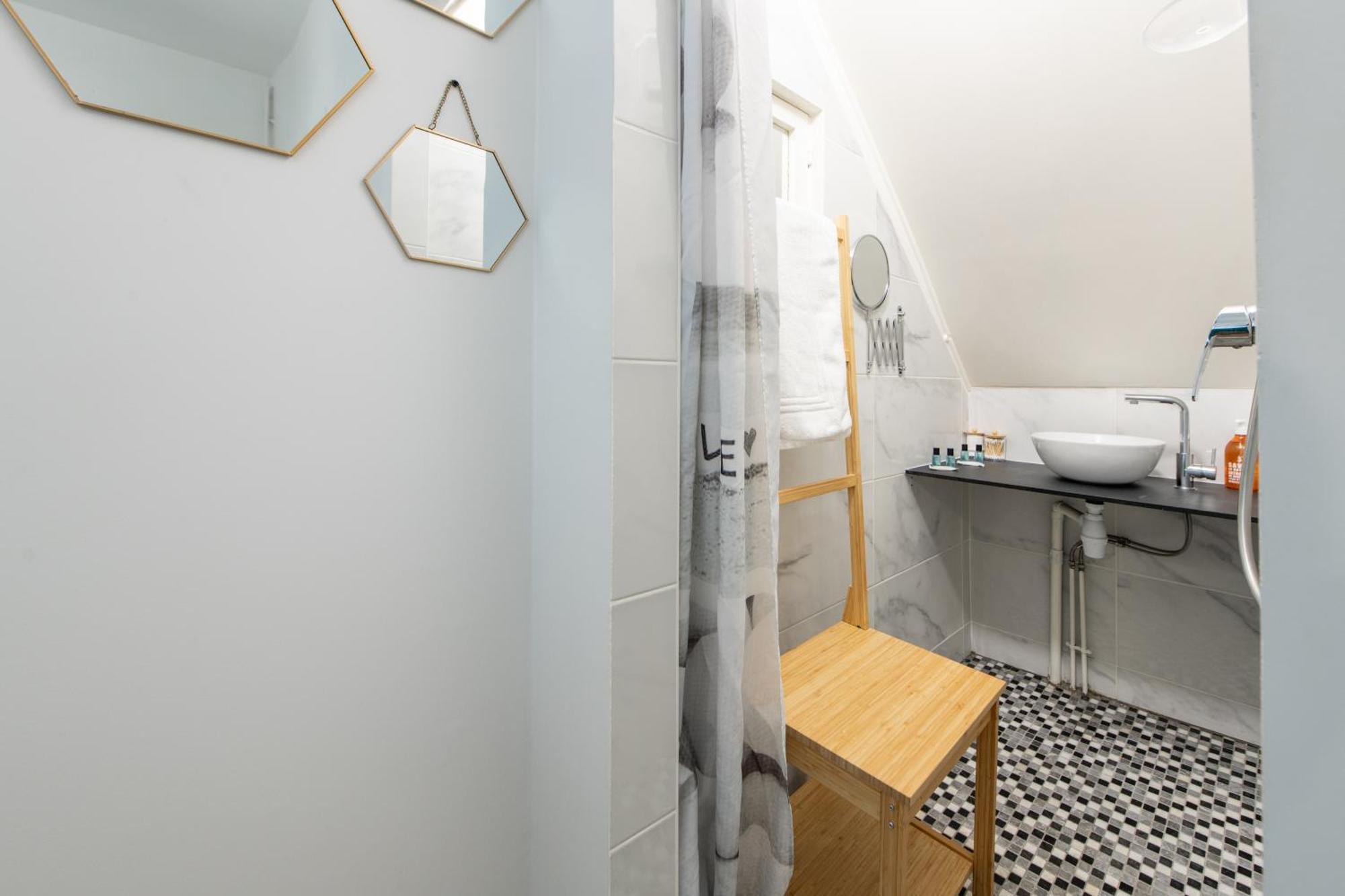 Spacious And Bright 2-Bedroom Large Apartment Very Close To Paris - Near Metro Μπουλόν-Μπιγιανκούρ Εξωτερικό φωτογραφία
