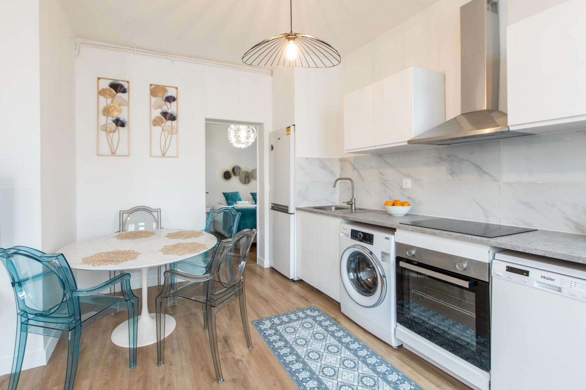 Spacious And Bright 2-Bedroom Large Apartment Very Close To Paris - Near Metro Μπουλόν-Μπιγιανκούρ Εξωτερικό φωτογραφία